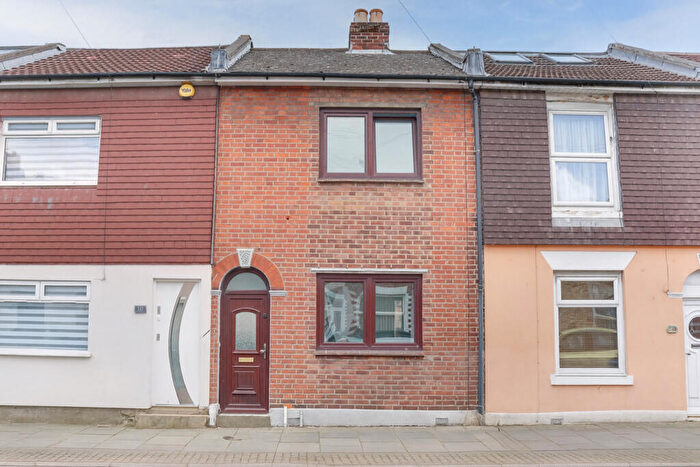 3 Bedroom Terraced House For Sale In Toronto Road, Portsmouth, PO2