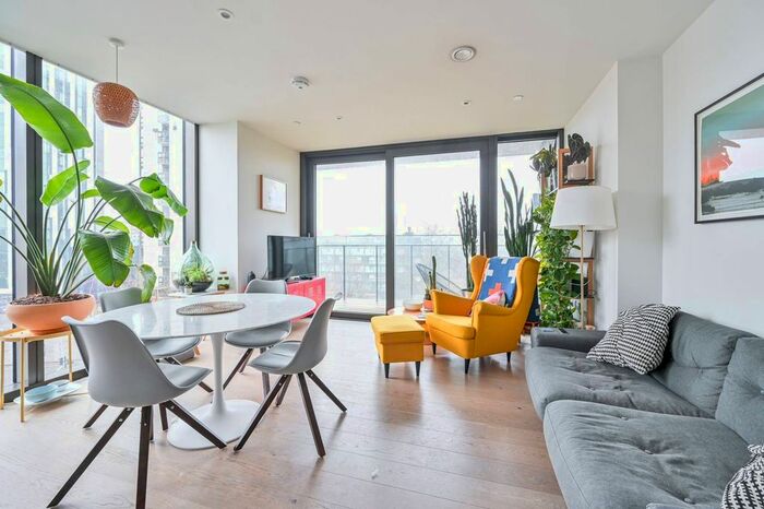 2 Bedroom Flat To Rent In One The Elephant, Elephant And Castle, London, SE1