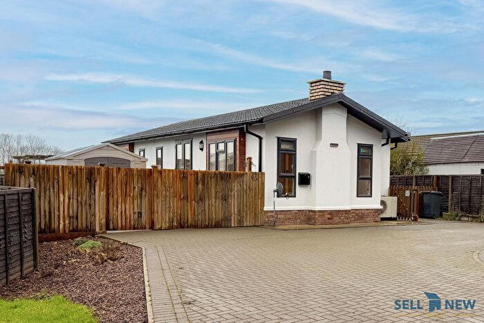 2 Bedroom Detached Bungalow For Sale In The Drift, Elsworth, CB23