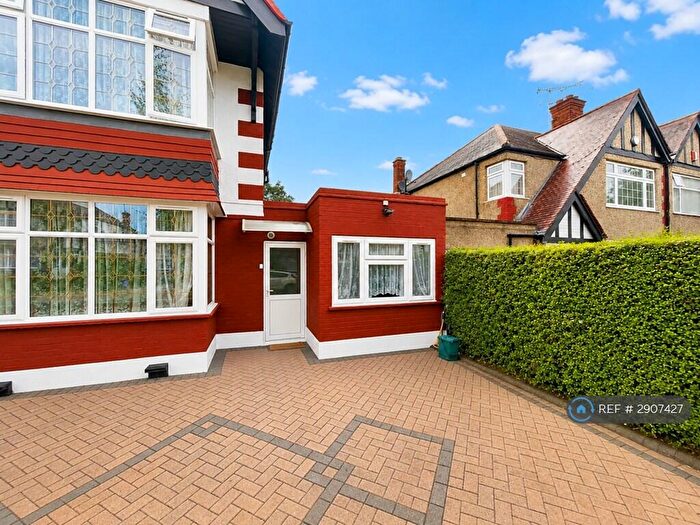 2 Bedroom Flat To Rent In Holt Road, Wembley, HA0