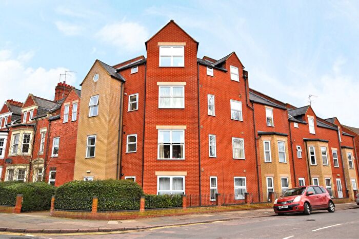 1 Bedroom Apartment For Sale In Abington Grove, Northampton, NN1