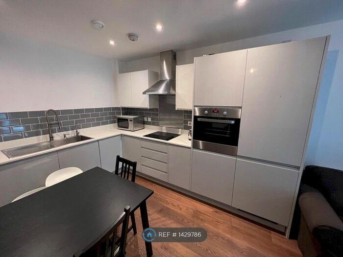 2 Bedroom Flat To Rent In Sacrist Apartments, Barking, IG11