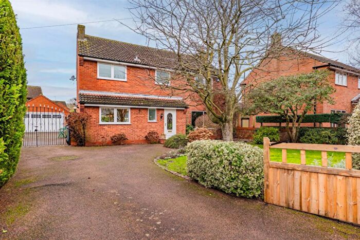 4 Bedroom Detached House For Sale In Main Street, Gunthorpe, NG14