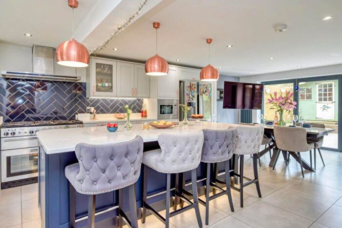3 Bedroom Detached House For Sale In Shiplake Bottom, Peppard Common, South Oxfordshire, RG9