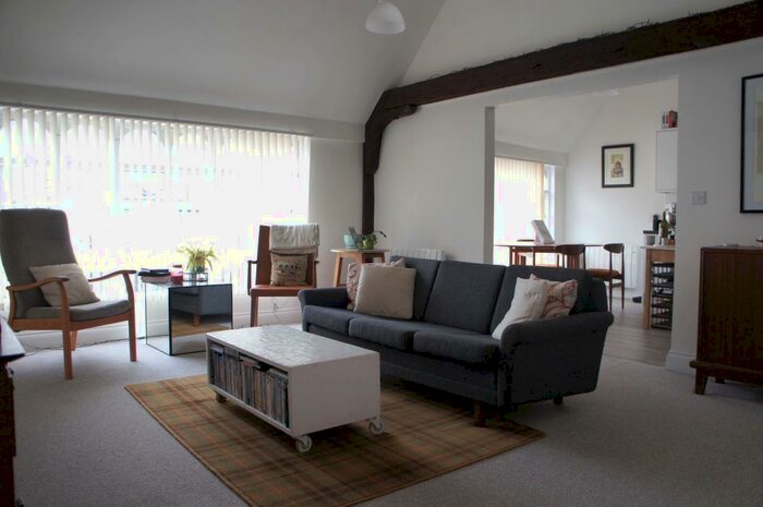 2 Bedroom Flat To Rent In George Street, Saffron Walden, Essex, CB10