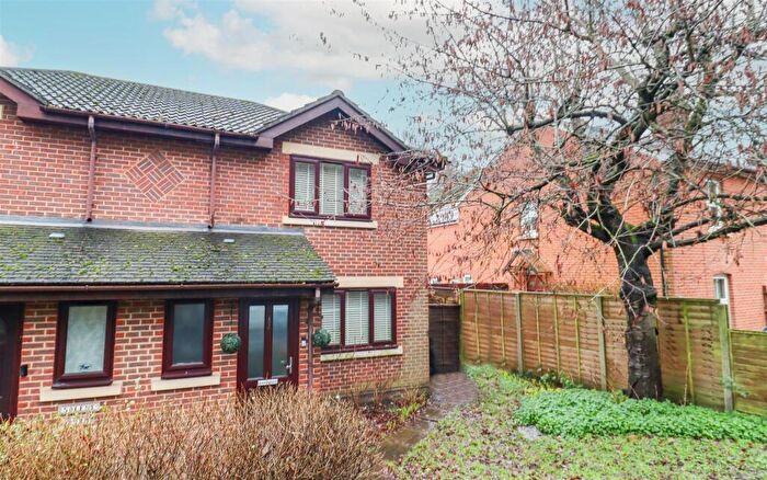 3 Bedroom Semi-Detached House For Sale In Aldershot Road, Church Crookham, Fleet, GU52