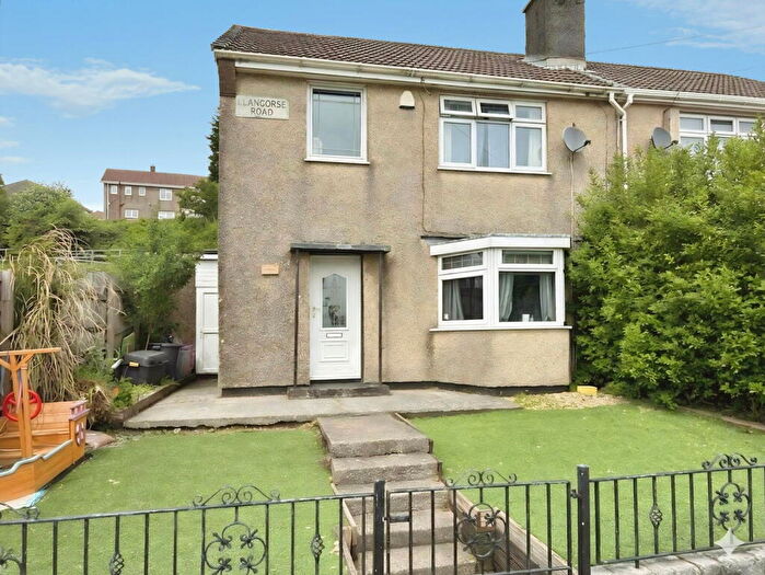 3 Bedroom Semi-Detached House For Sale In Llangorse Road, Penlan, Swansea, SA5