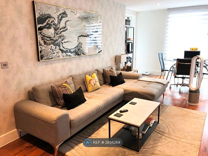 2 Bedroom Flat To Rent In Grand Canal Apartments, London, N1