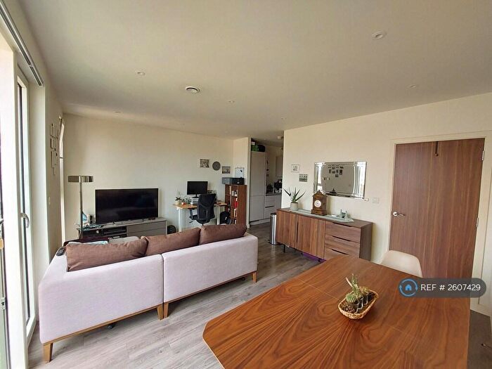 1 Bedroom Flat To Rent In Dunnock House, London, NW9