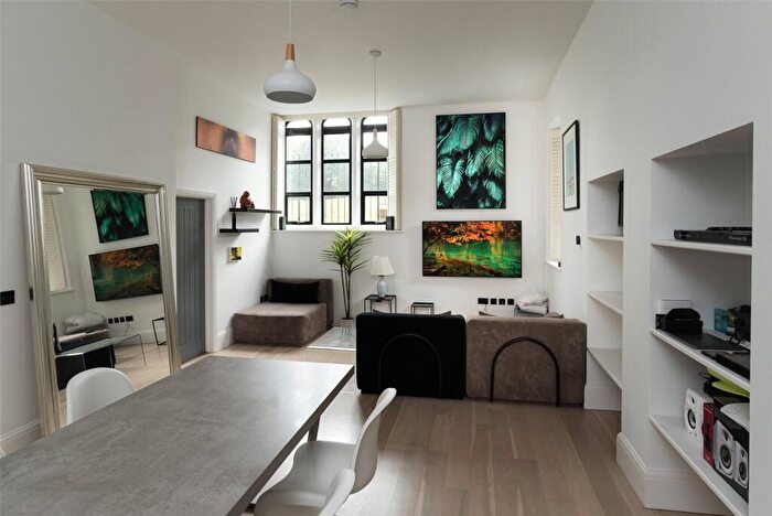 1 Bedroom Apartment For Sale In The Old Methodist Church, Triangle West, Oldfield Park, Bath, BA2