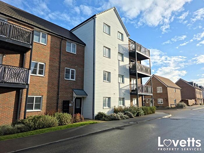 2 Bedroom Flat For Sale In Pictor Drive, Margate, CT9