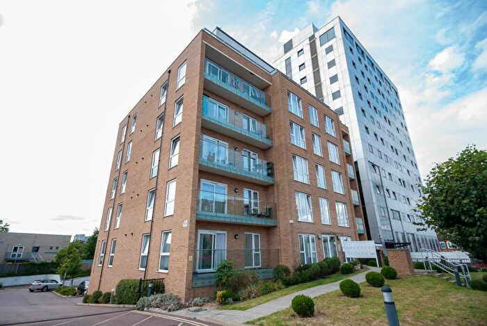 2 Bedroom Apartment To Rent In Highbanks Southchurch Avenue, Southend-On-Sea, SS1