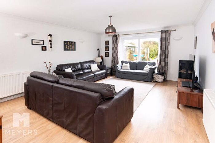 5 Bedroom Detached House For Sale In Highfield Drive, Ringwood, BH24