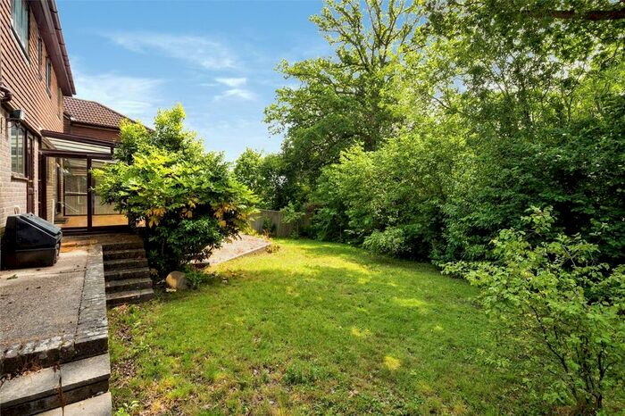 4 Bedroom Detached House For Sale In The Spinney, Robertsbridge, East Sussex, TN32