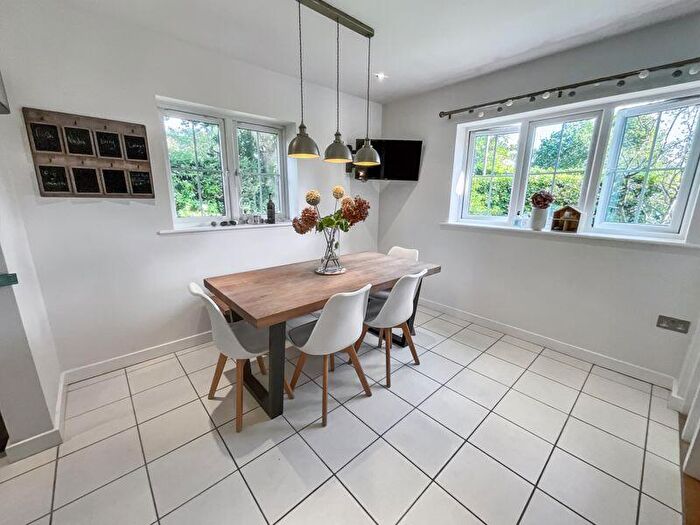 5 Bedroom Detached House For Sale In West Christchurch, BH23