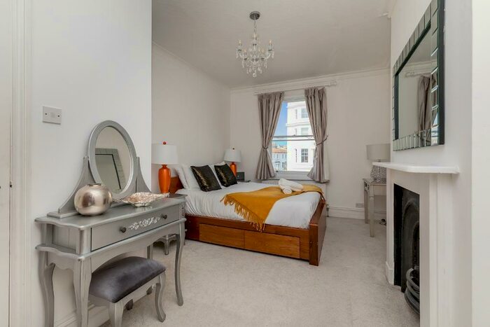 2 Bedroom Apartment To Rent In Victoria Terrace, Hove, BN3