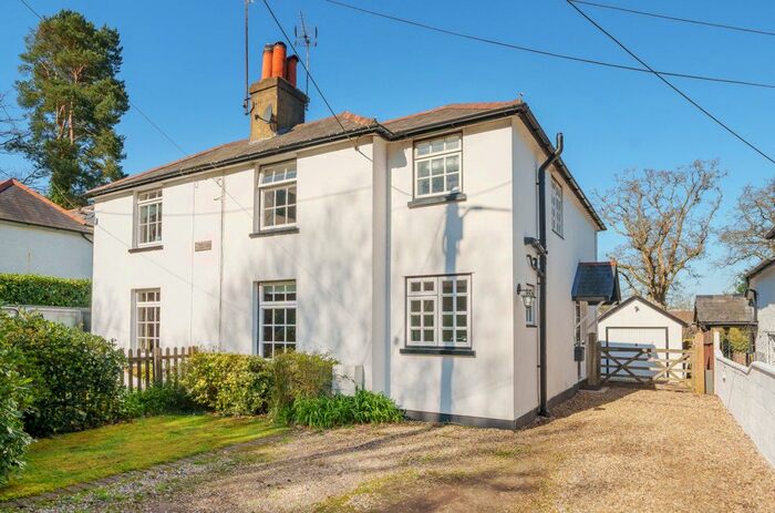 3 Bedroom Semi-Detached House For Sale In Cricket Hill Lane, Yateley, Hampshire, GU46