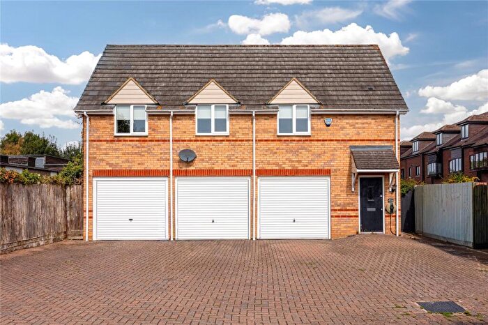 1 Bedroom Apartment For Sale In Luton Road, Toddington, Bedfordshire, LU5