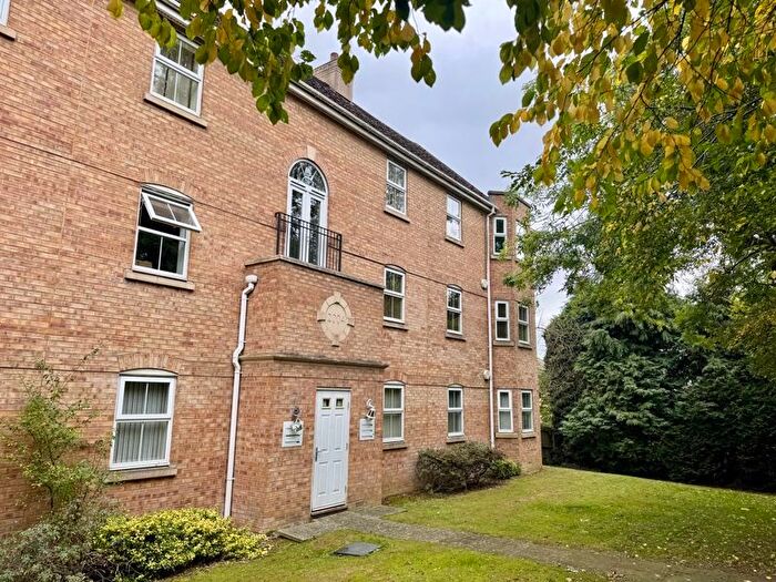 2 Bedroom Flat For Sale In Morning Star Road, Daventry, NN11