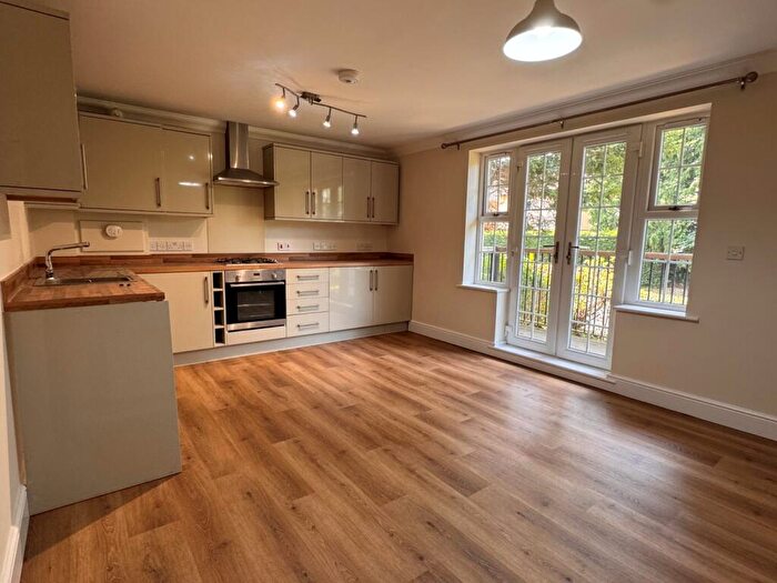 2 Bedroom Flat To Rent In Stirling Road, Talbot Woods, BH3