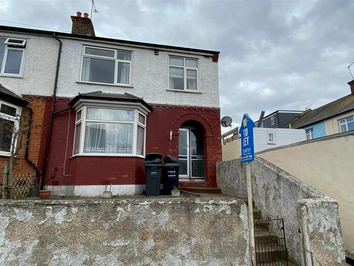 3 Bedroom Terraced House To Rent In Devonshire Road, Gravesend, DA12