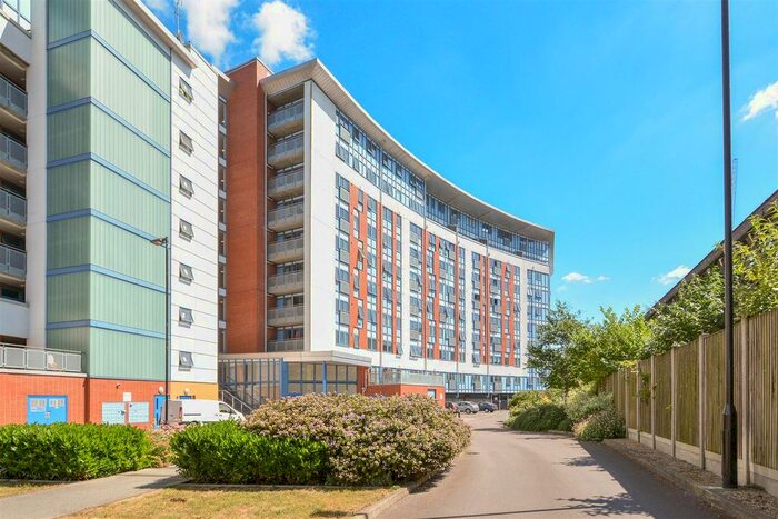 2 Bedroom Flat To Rent In Leamore Court, Meath Crescent, London, E2