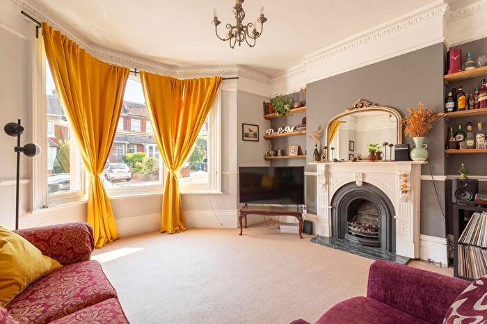 1 Bedroom Flat For Sale In Highcroft Villas, Brighton, BN1