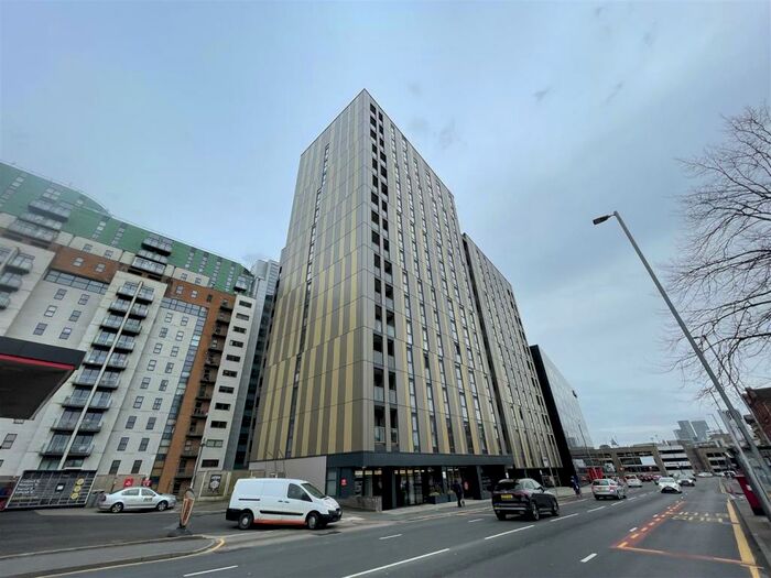 2 Bedroom Apartment To Rent In The Hallmark, Cheetham Hill Road, Manchester, M4