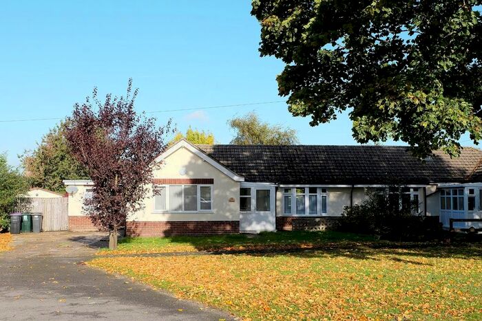2 Bedroom Semi-Detached Bungalow To Rent In Harrison Close, Horncastle, LN9