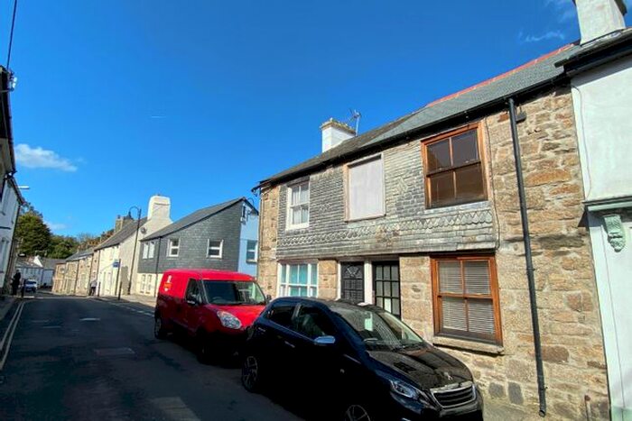 4 Bedroom Property To Rent In West Street, Penryn TR10