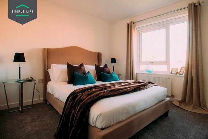 4 Bedroom Semi-Detached House To Rent In Medway Close, Sheffield, S2