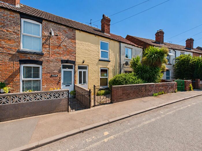 3 Bedroom Terraced House For Sale In Sudmeadow Road, Gloucester, GL2