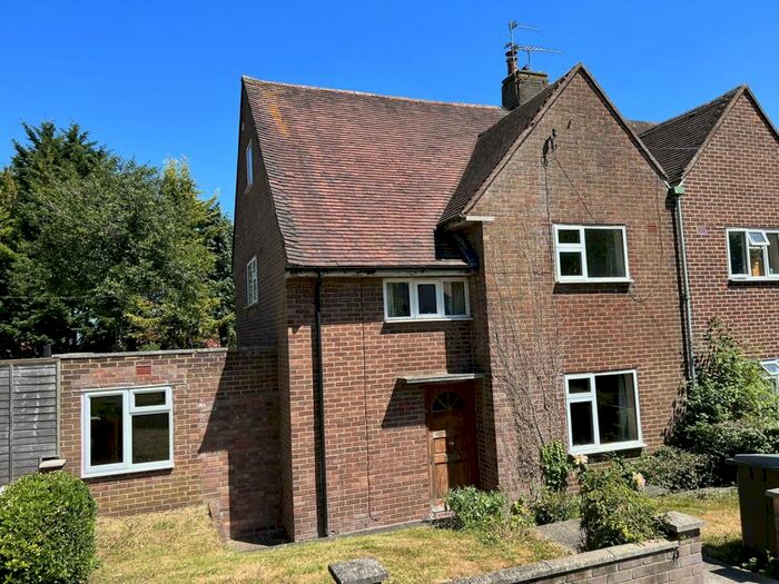 6 Bedroom Semi-Detached House To Rent In Minden Way, Winchester, SO22