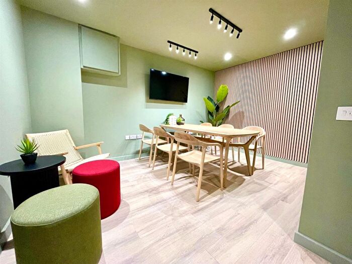 Studio To Rent In Blandford Square, Newcastle Upon Tyne, NE1
