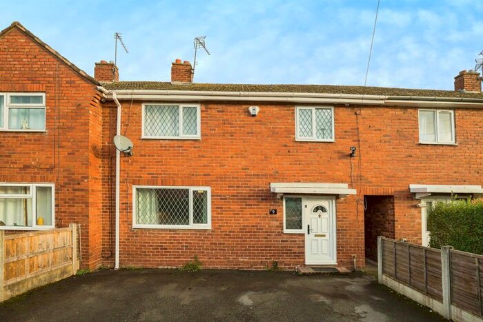 3 Bedroom Terraced House For Sale In Greenfields, Upton, Chester, CH2