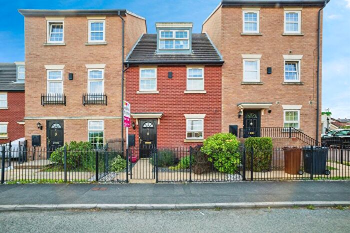 3 Bedroom Town House For Sale In Burntwood Road, Grimethorpe, Barnsley, S72