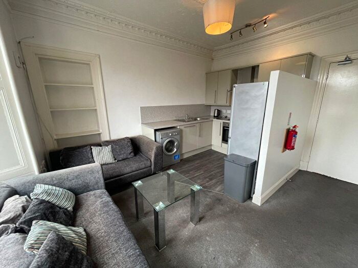 4 Bedroom Flat To Rent In Bell Street, Dundee, DD1
