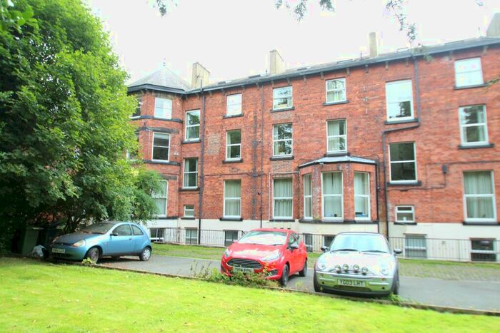 2 Bedroom Flat To Rent In Westfield Terrace, Leeds, Uk, LS7