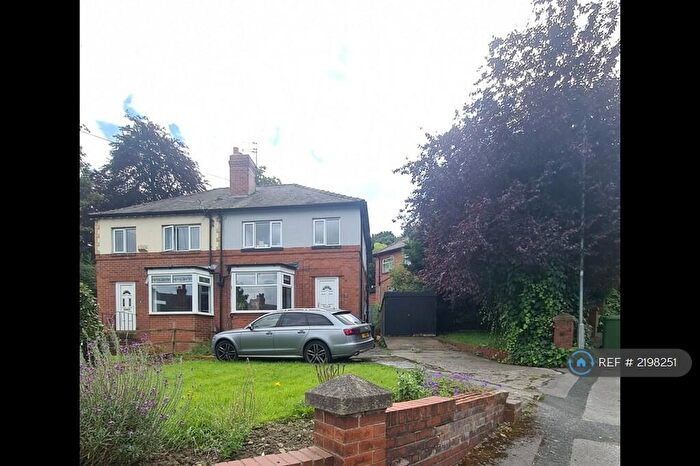 3 Bedroom Semi-Detached House To Rent In Ridge Grove, Leeds, LS7