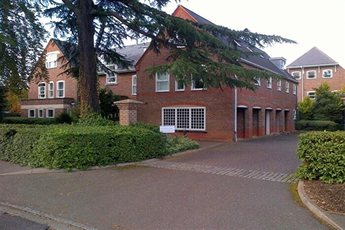 2 Bedroom Apartment To Rent In Garden Mews, Westcote Road, Reading, RG30
