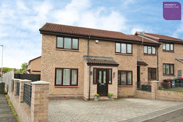 3 Bedroom End Terrace House For Sale In Kirkcroft Avenue, Thorpe Hesley, Rotherham, S61