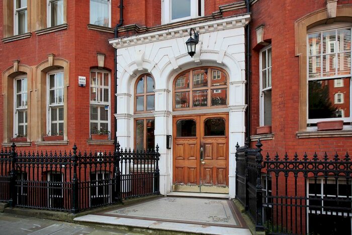 5 Bedroom Flat To Rent In Oakwood Court, London, W14