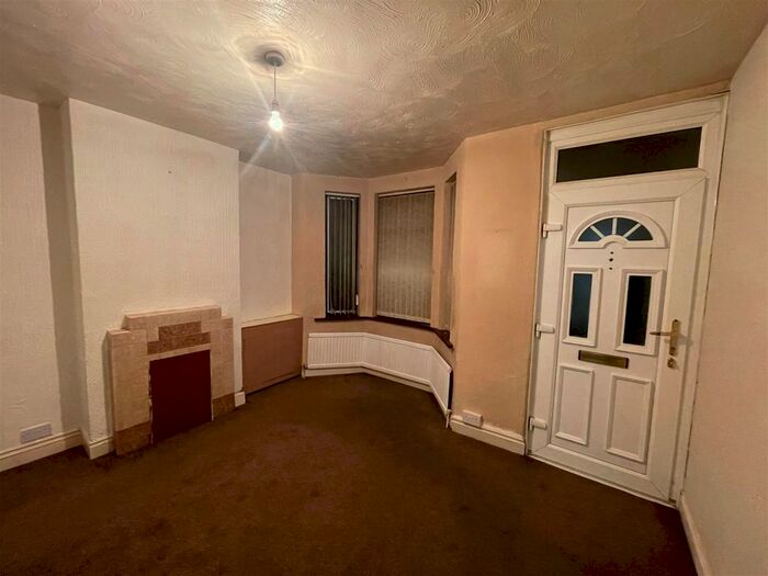 3 Bedroom Property To Rent In Essex Road, Grays RM20