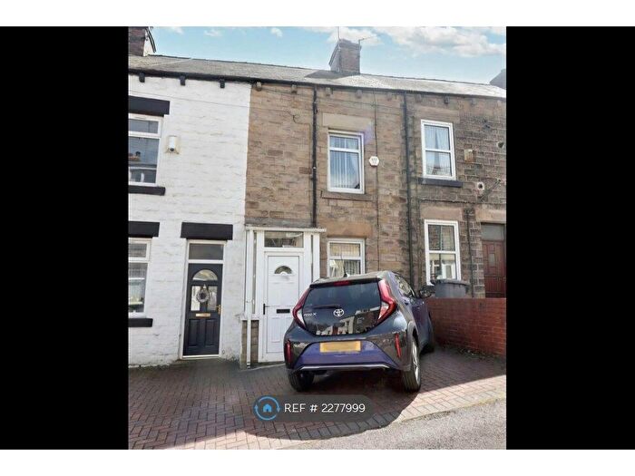 3 Bedroom Terraced House To Rent In Bank Street, Barnsley, S71