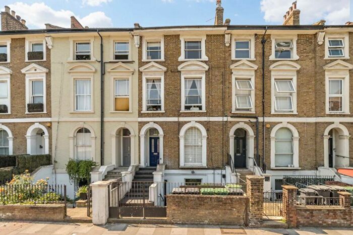 2 Bedroom Flat For Sale In Camden Park Road, Camden Town, NW1
