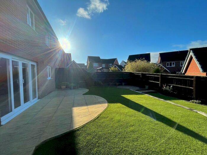 4 Bedroom House To Rent In Baily Place, Bristol, BS16