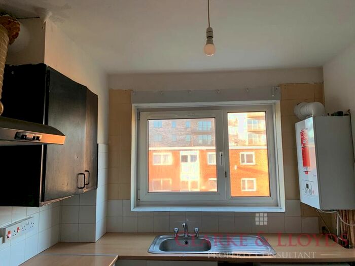 1 Bedroom Flat To Rent In The Shaftesburys, Barking IG11