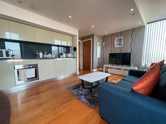 2 Bedroom Flat To Rent In City Loft, St Pauls Square, Sheffield, S1