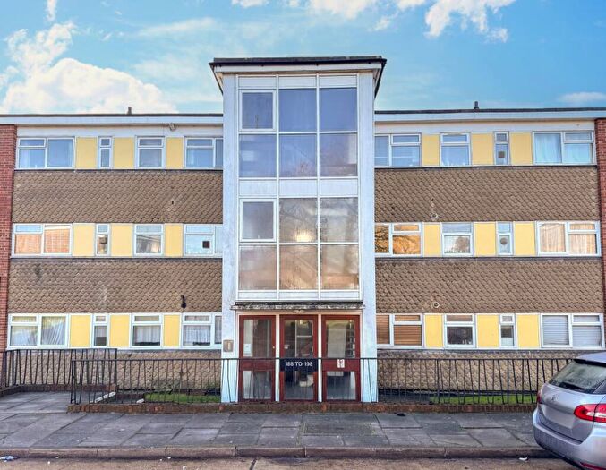 2 Bedroom Flat For Sale In Bilsby Lodge, Chalklands, Wembley, HA9