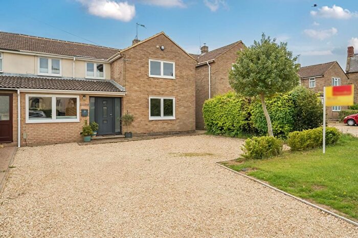4 Bedroom Semi-Detached House To Rent In Thorpe Mandeville, West Northamptonshire, OX17